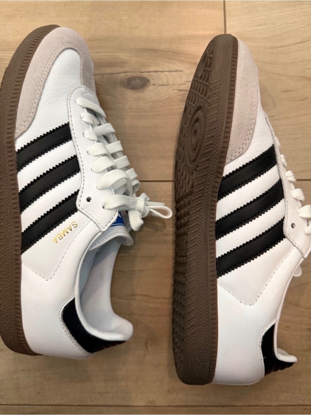 💕 ADIDAS Samba Sneakers Tennis Shoes — White with Black & Brown Accent - 6 - Picture 8 of 14